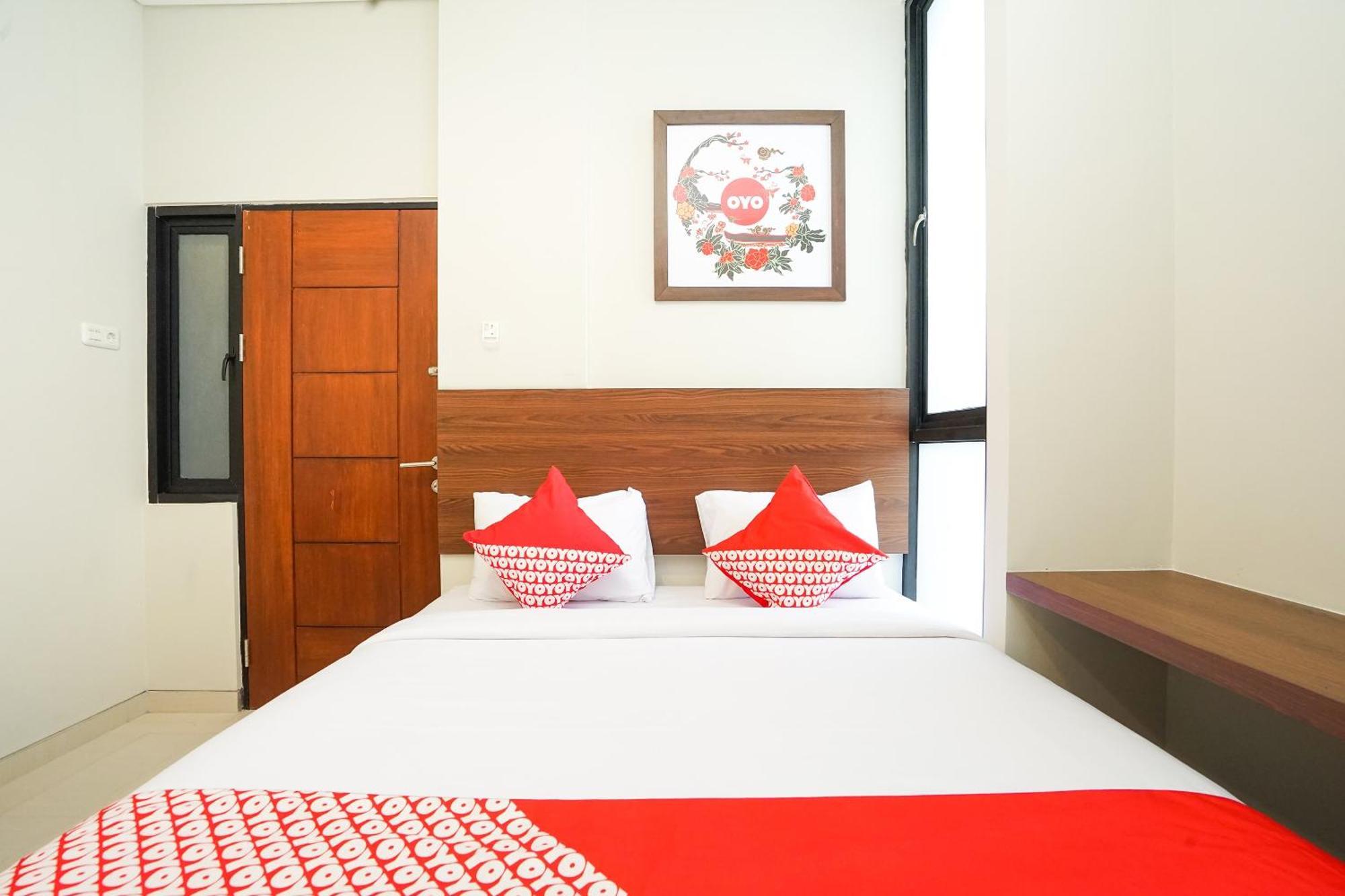 Hotel Super Oyo Capital O 449 The Colins Keputih Exteriér fotografie