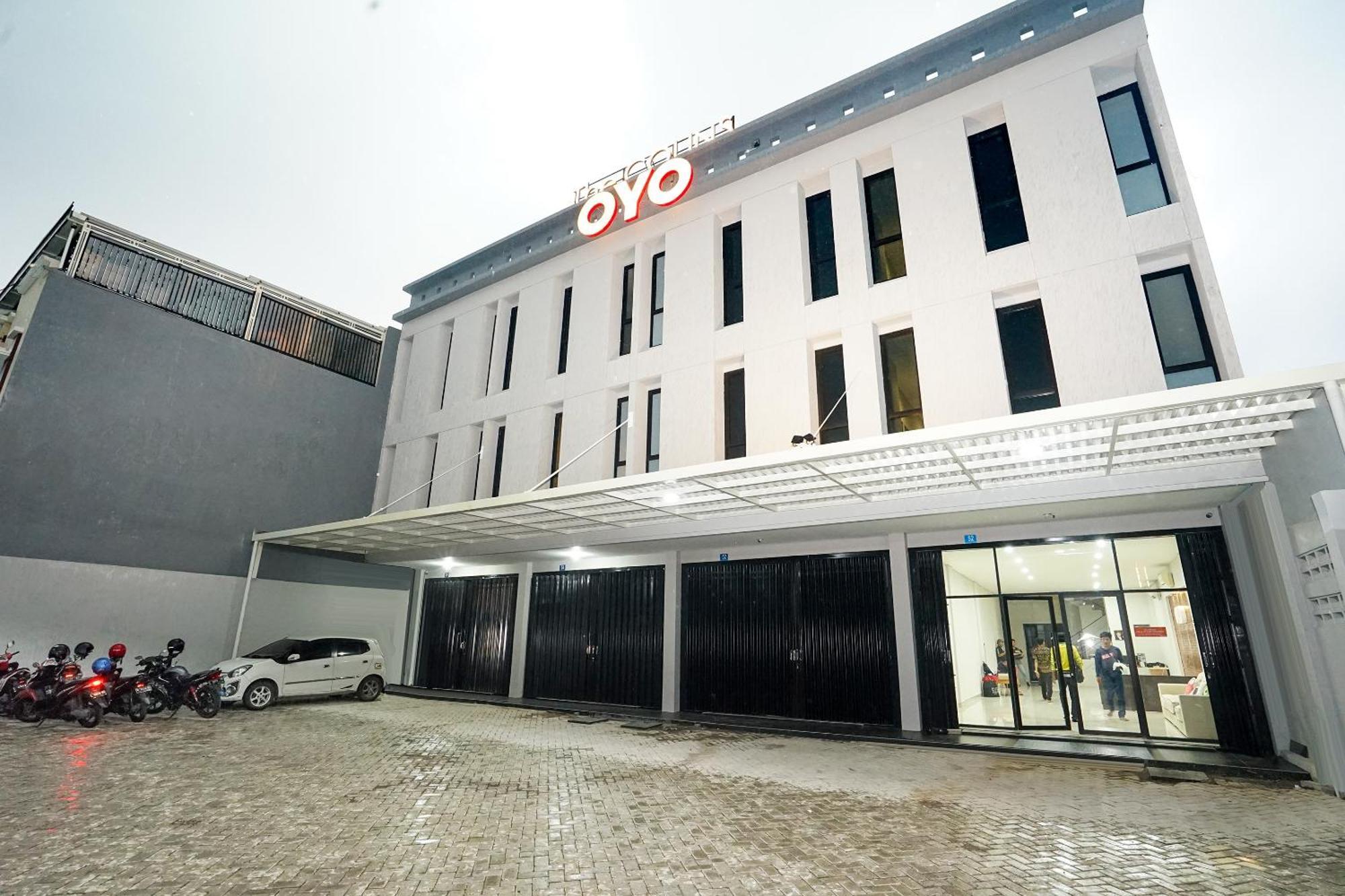 Hotel Super Oyo Capital O 449 The Colins Keputih Exteriér fotografie