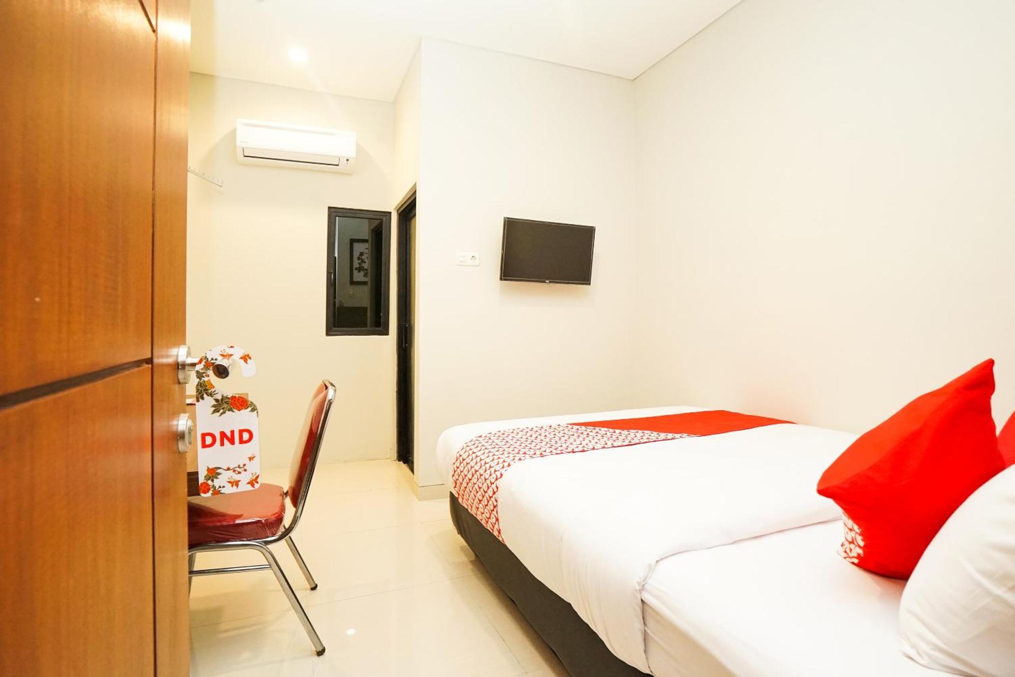 Hotel Super Oyo Capital O 449 The Colins Keputih Exteriér fotografie
